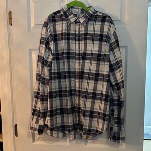 American Eagle Outfitters Navy and White Plaid Shirt